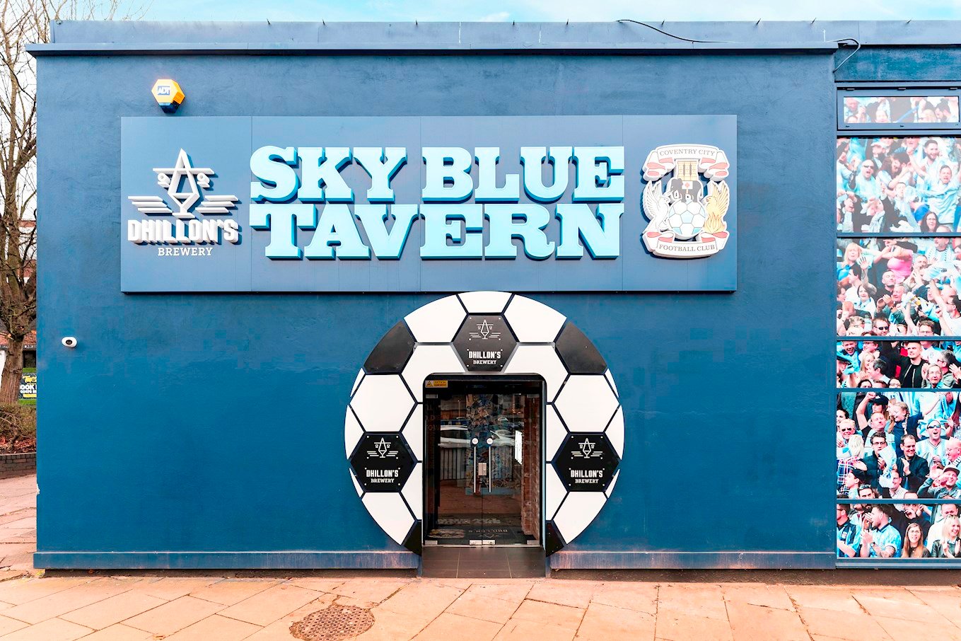Sky Blue Tavern - by Rich Phillips Photography 01825.jpg
